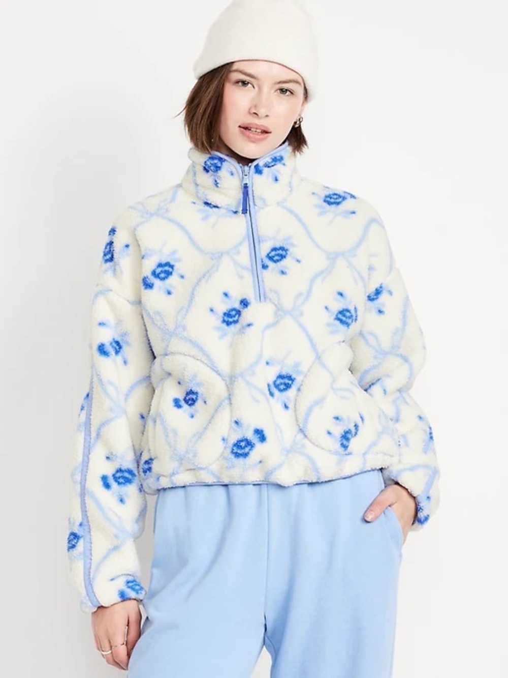 Old Navy White & Blue Floral Pullover